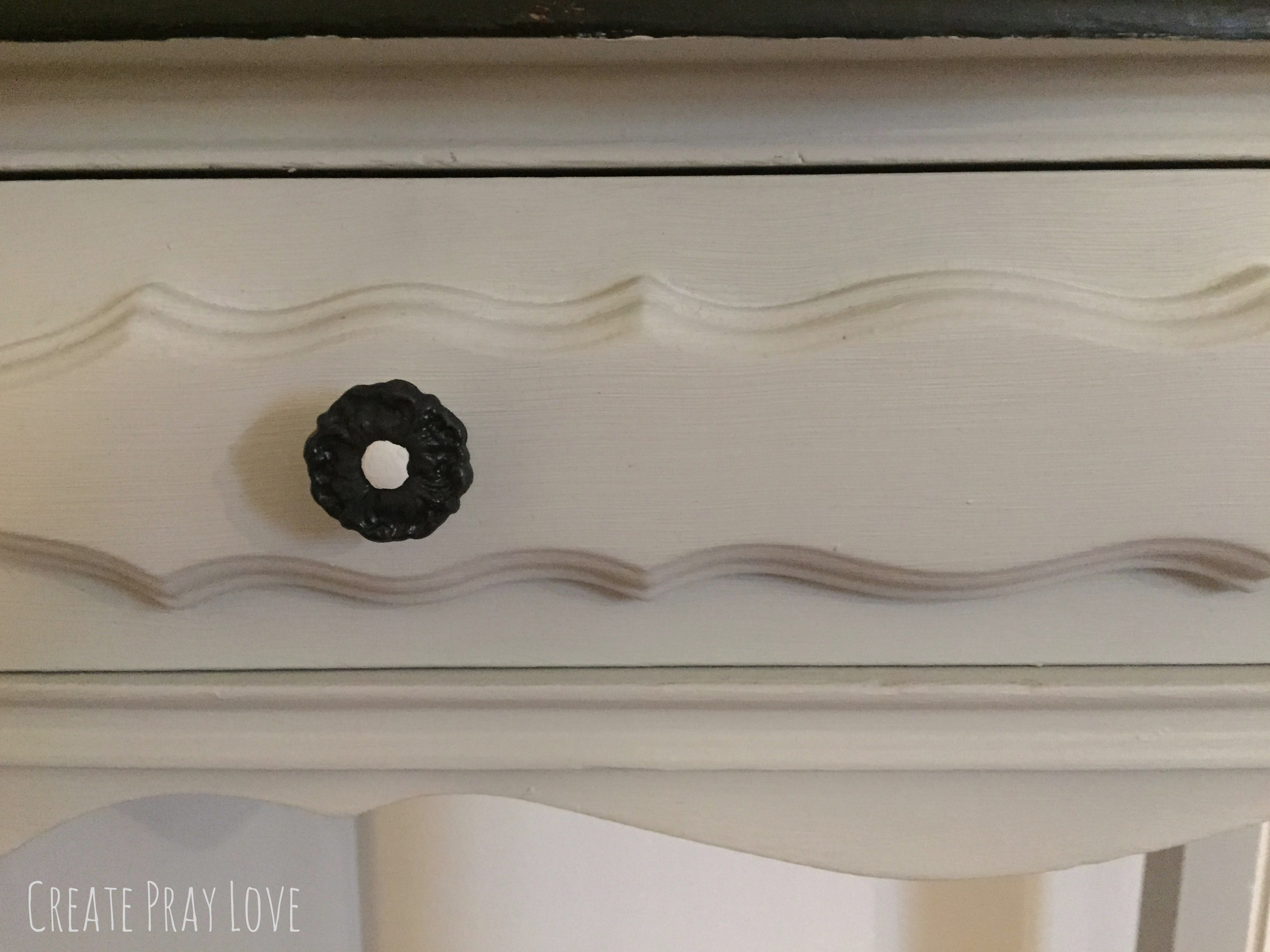 Create Pray Love | Vintage Desk Makeover