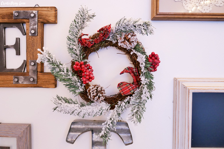 Farmhouse Christmas Home Tour