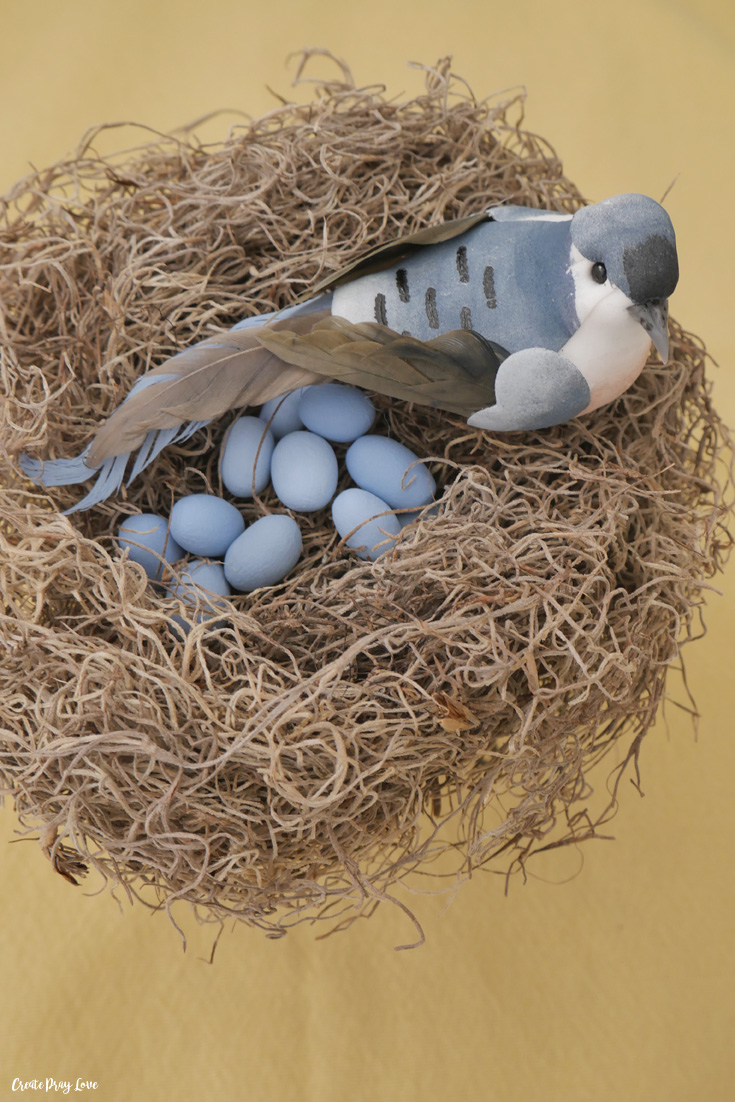 DIY Dollar Store Bird's Nest